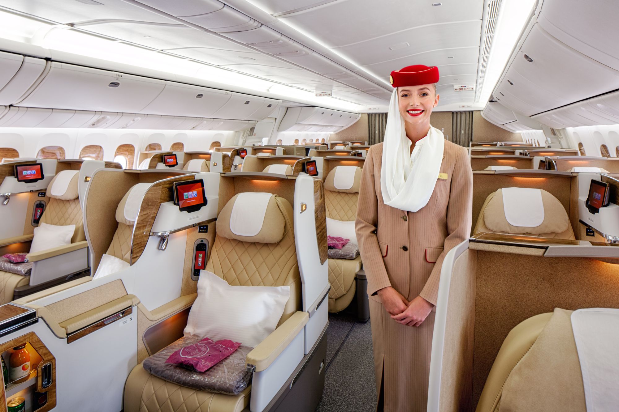 Emirates představila prostornější sedadla v Business Class svých Boeingů 777 - Best Communications
